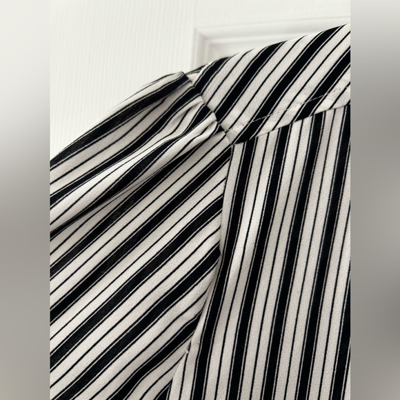 LOFT long sleeve top - Picture 3 of 3